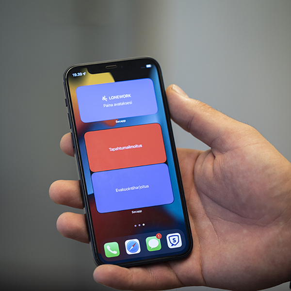 Secapp hälytysnapit mobiililaitteella